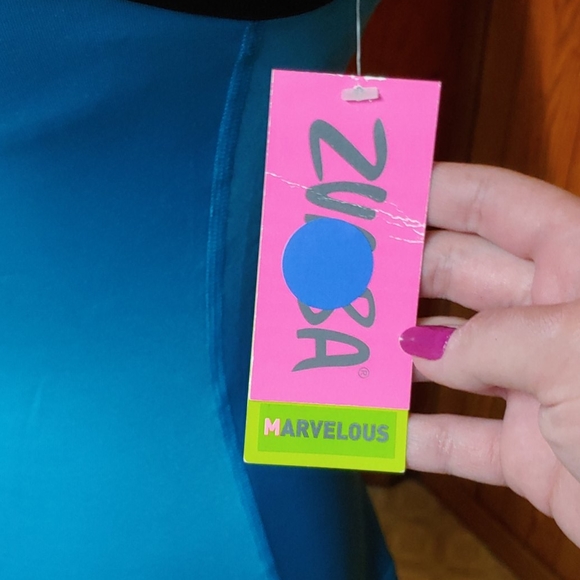 Zumba 🆕 Vintage Break Beat Built In Bra Tank Top M - Picture 12 of 14